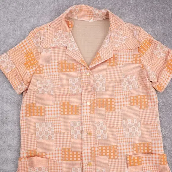 Vintage 60s/70s Women's Disco Chest 19in Short Sleeve Full Button Collared Shirt - Picture 5 of 9